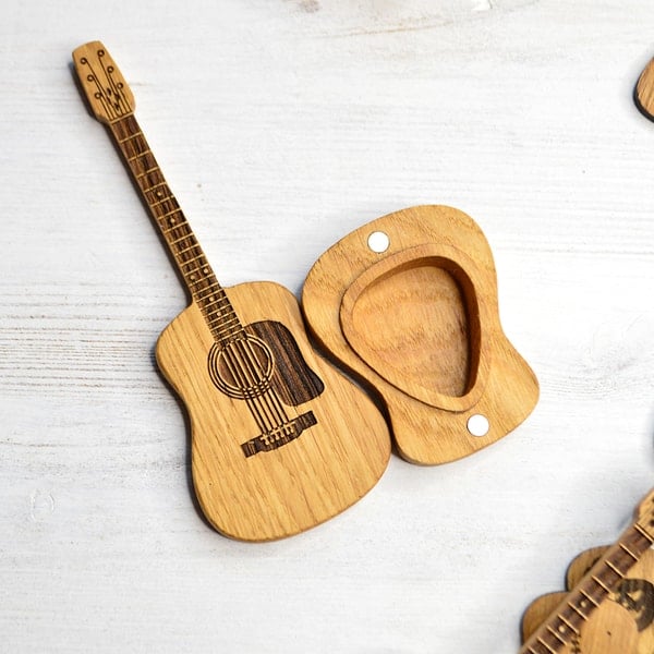 GuitarCradle™ - Gitarrenplektrenhalter +3 Gratis Plektren